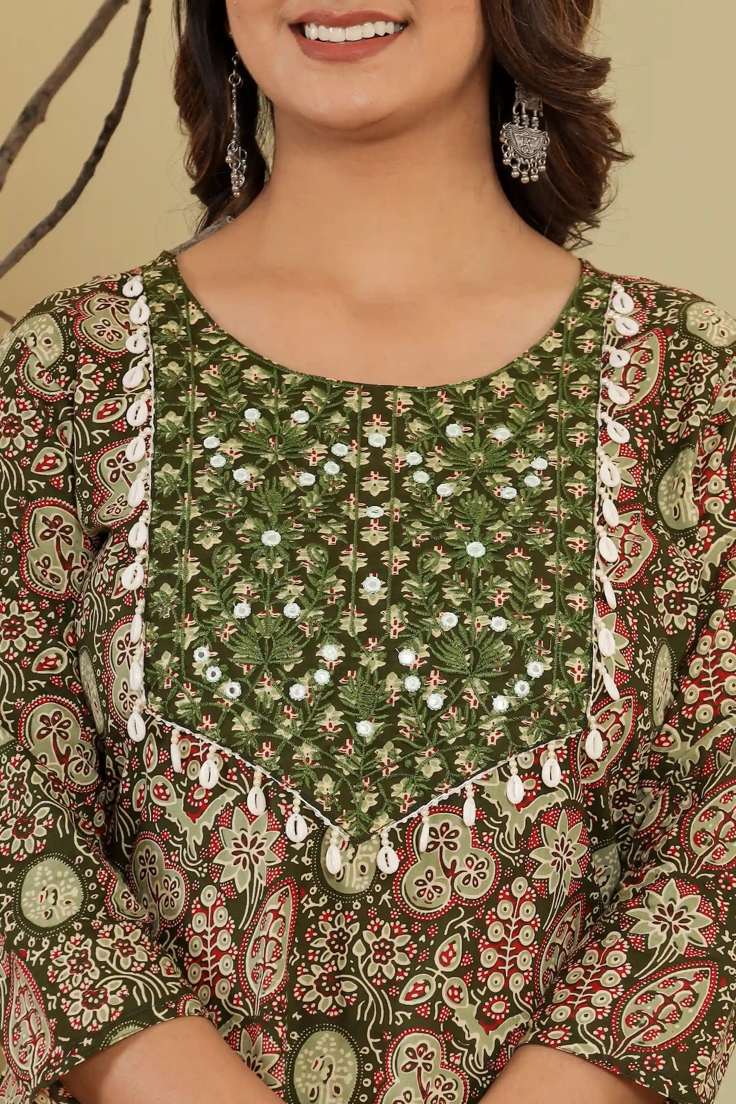 Green Cowri Detailing Cotton Suit Set