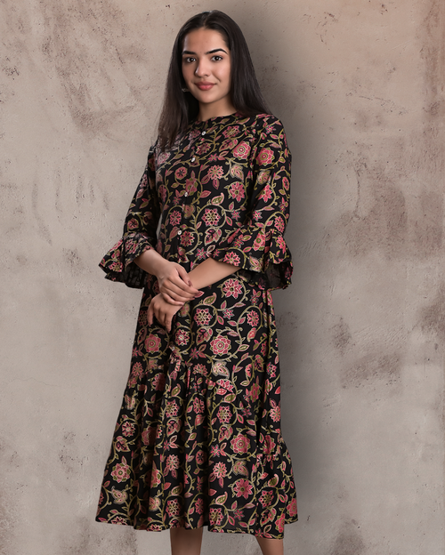 Raat Raani Dress With Flared Sleeves