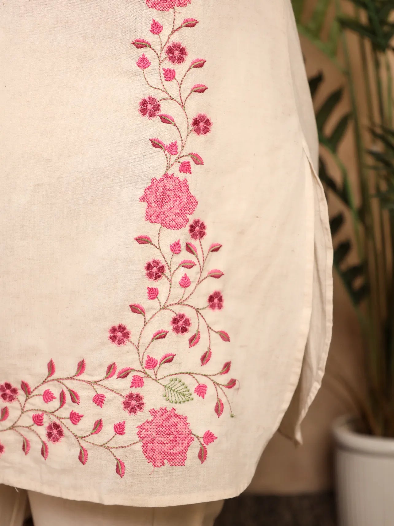 Pooja- Pink Floral Detailing Plus Size Co-ord