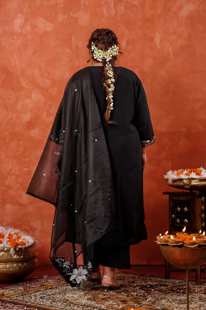 Black Saanjh Organza Dupatta Plus Size Suit