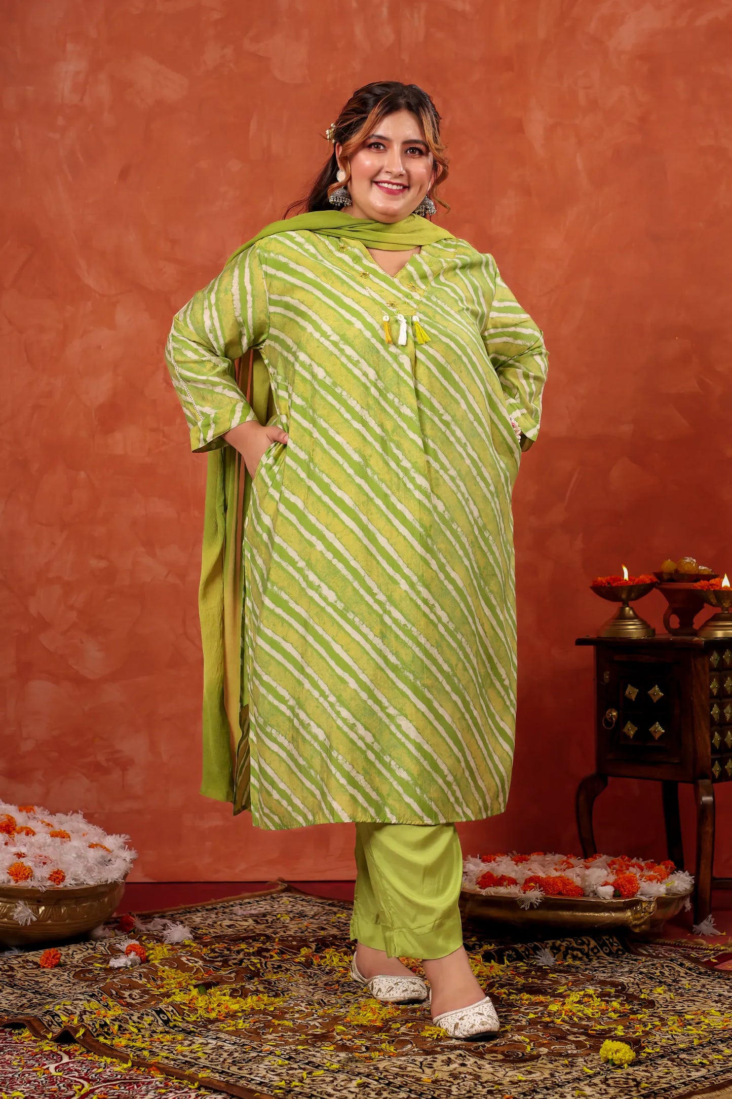 Navya Green Leheriya Plus Size Suit