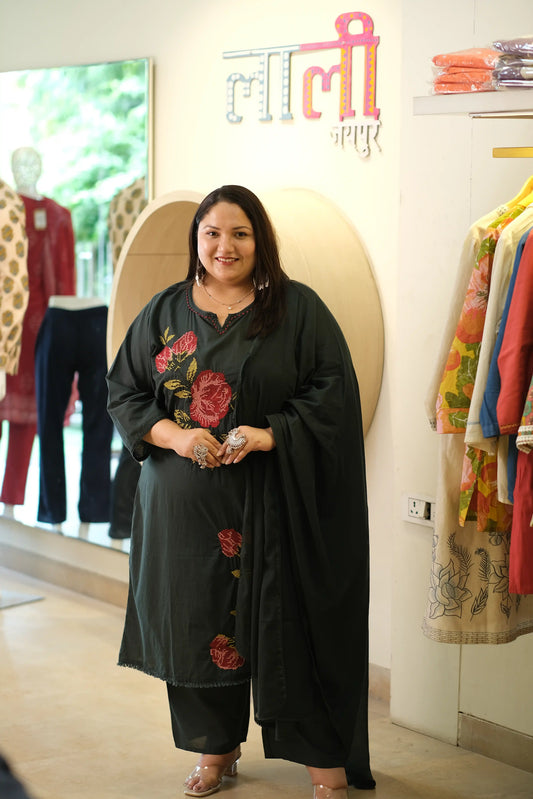 Green Rose Embroidered Plus Size Cotton Suit Set