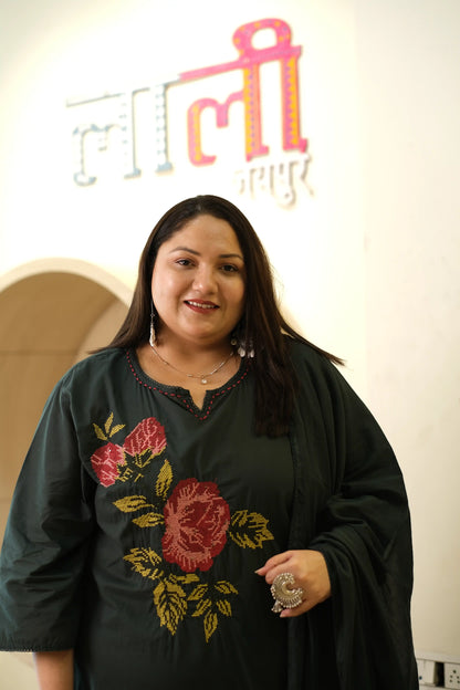 Green Rose Embroidered Plus Size Cotton Suit Set