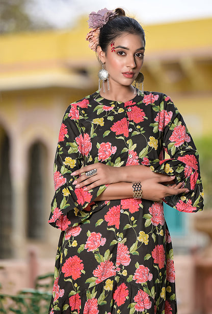 Gulshan Dress With Flared Sleeves